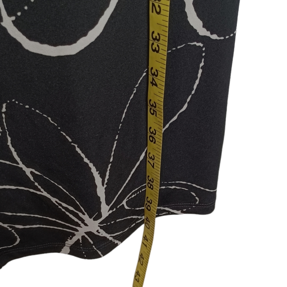 LADY HATHAWAY White Abstract Print Black Stretchy Front Twist Dress 4 (Small) - Picture 8 of 8